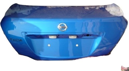 Nissan Tiida крышка багажника Nissan Tiida крышка багажника
